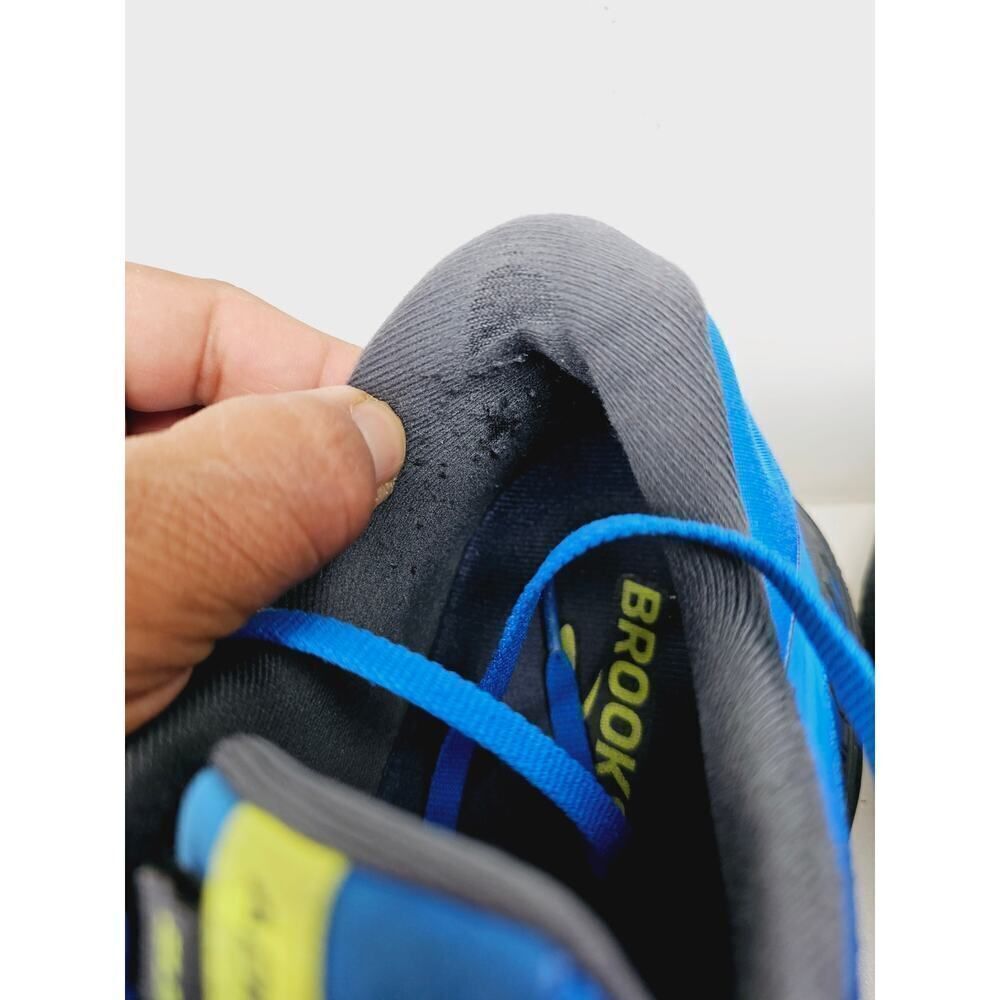 Brooks Men 10.5 Comfy footwear - Picture 8 of 13